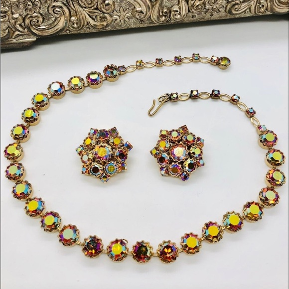 Beautiful deco vintage Aurora borealis crystal Demi Parure set - Picture 10 of 14